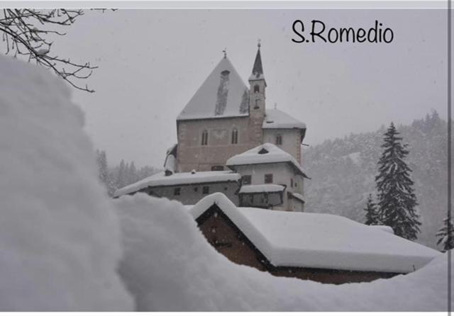 Appartamento Da Romina Con Parcheggio Gratuito Sanzeno Exterior photo