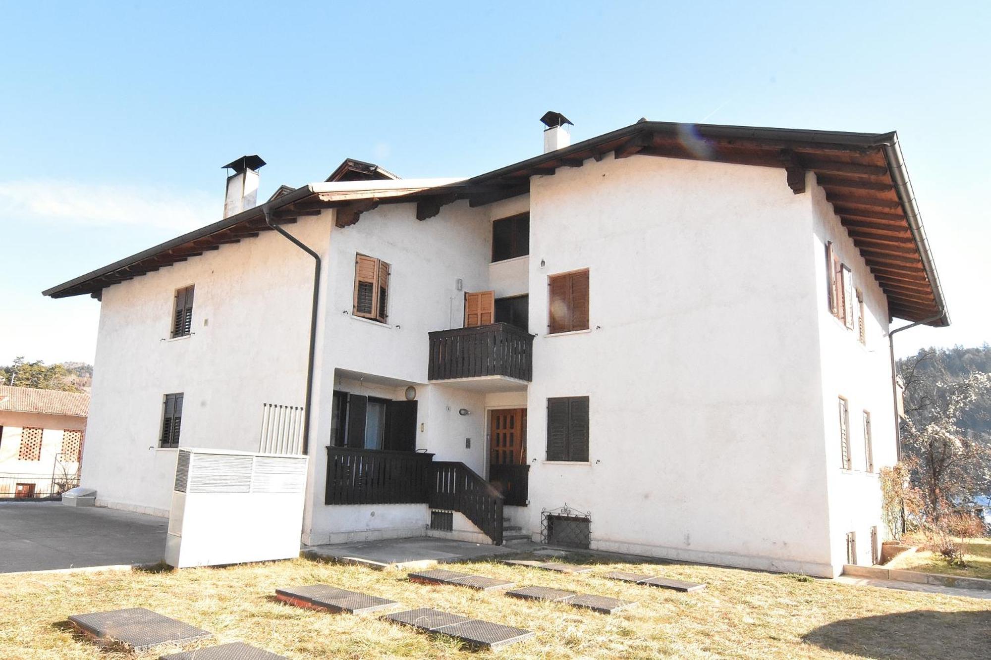 Appartamento Da Romina Con Parcheggio Gratuito Sanzeno Exterior photo